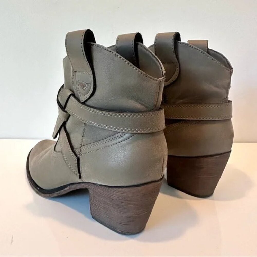 Rocket Dog Women's Sayla Gray/Taupe Modern Western Ankle Boot, Size 8.5 - Picture 5 of 14